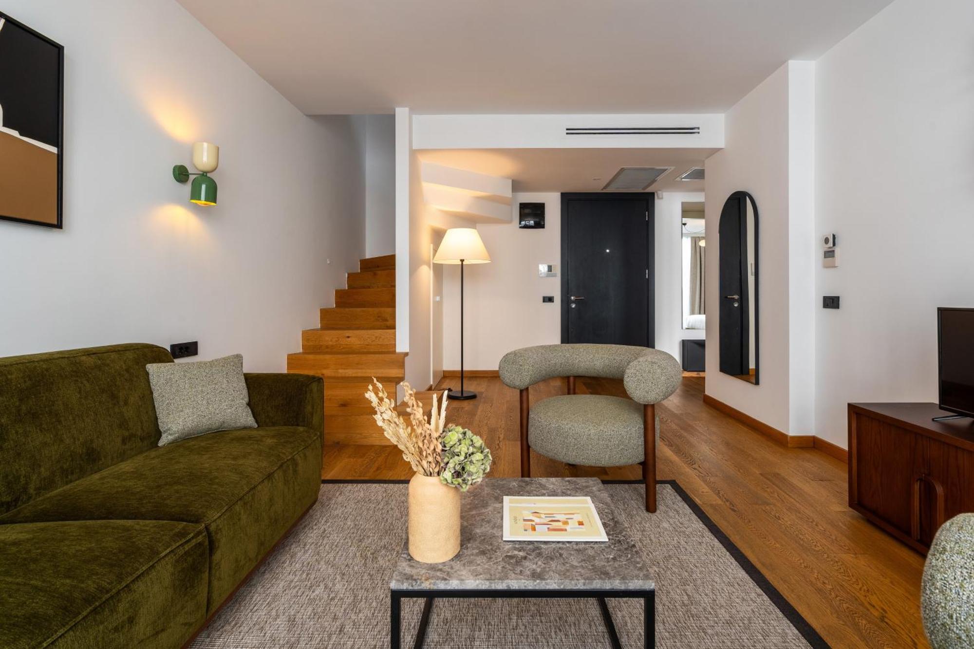 イスタンブール Ando Living - Taksim Gumussuyu Townhouseアパートホテル エクステリア 写真