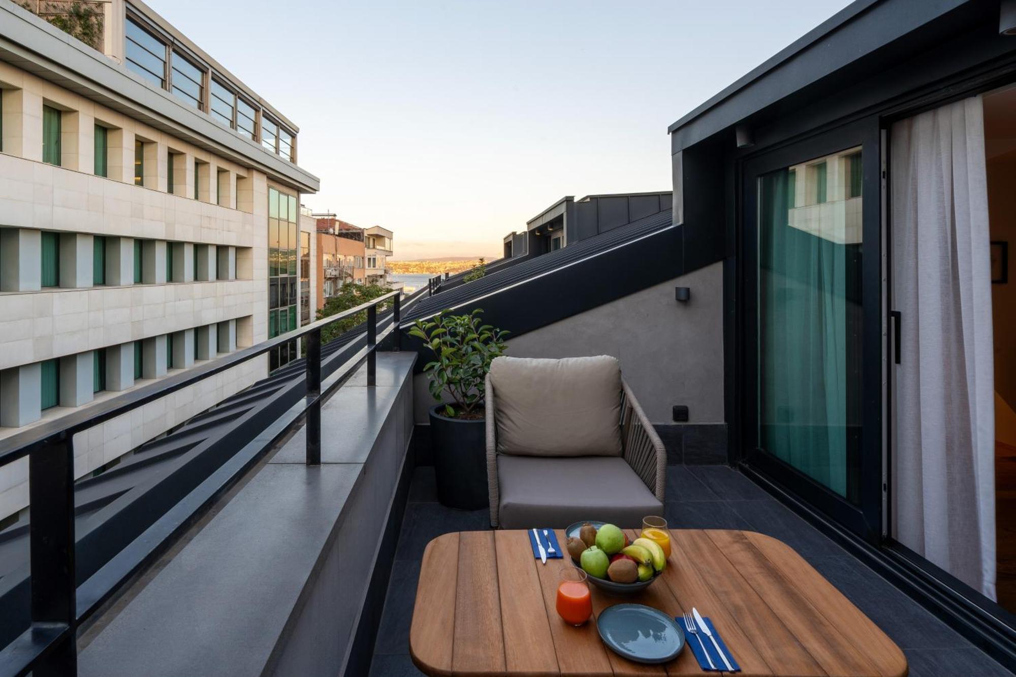 イスタンブール Ando Living - Taksim Gumussuyu Townhouseアパートホテル エクステリア 写真